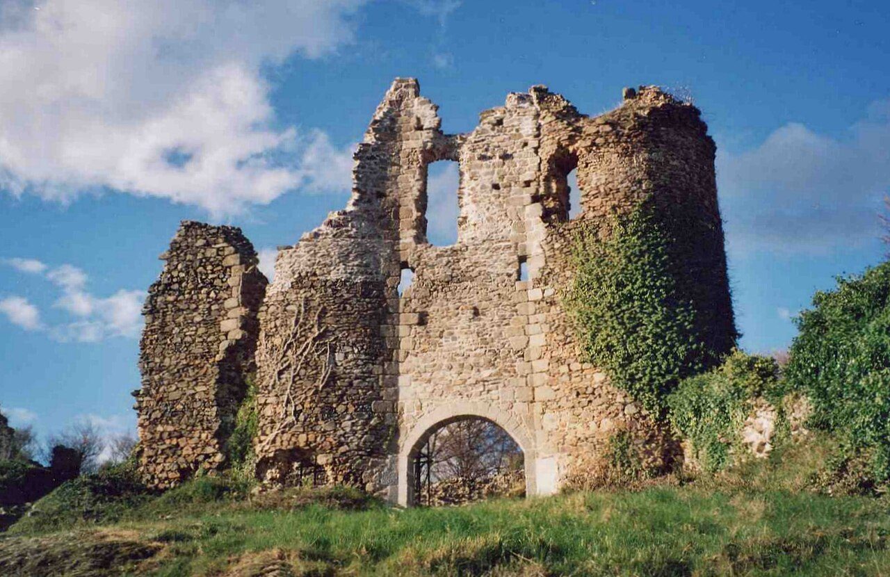 Château de Montgilbert à Ferrières-sur-Sichon