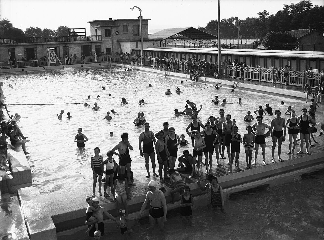 Piscine d'été à Thurins