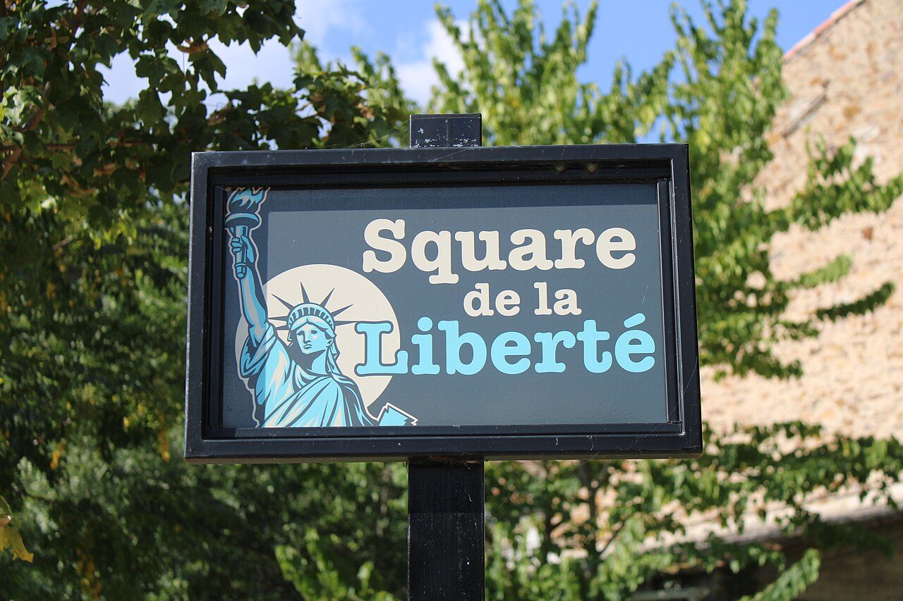 STATUE DE LA LIBERTÉ DE LUGNÉ à Cessenon-sur-Orb