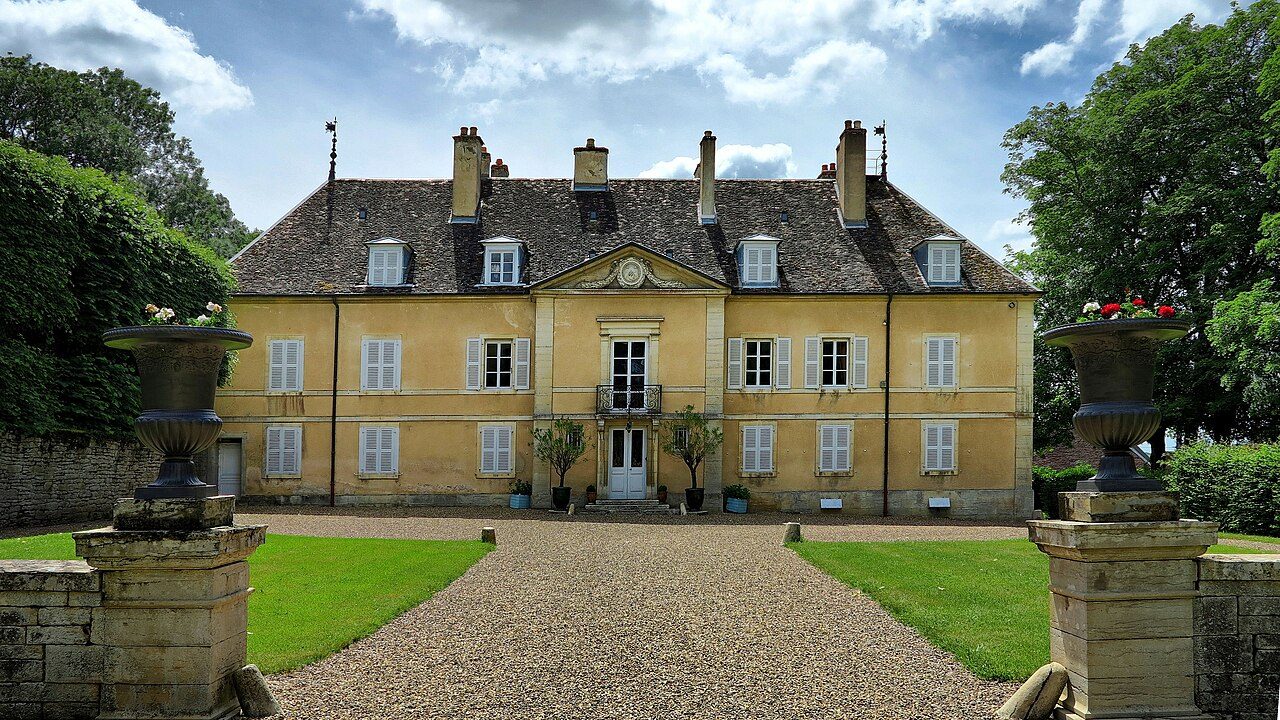 Jardin à la française du château de Jallerange à Jallerange
