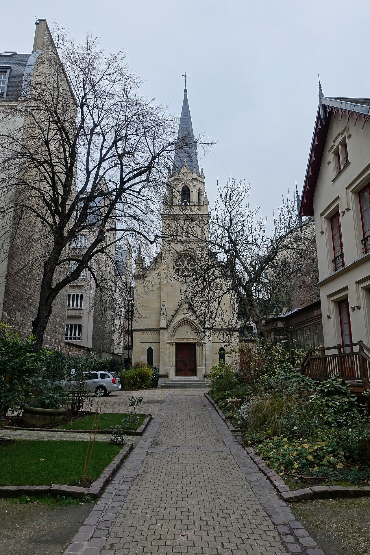 Jardin de l'église évangélique luthérienne Saint-Jean-Denys-Bulher à Paris