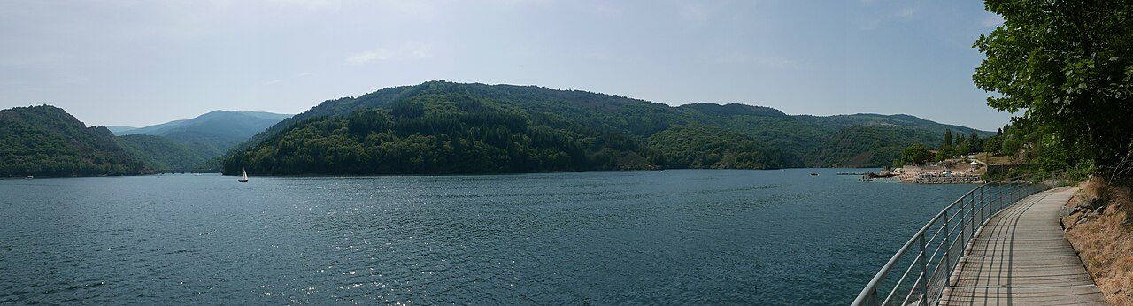 LAC DE VILLEFORT à Villefort