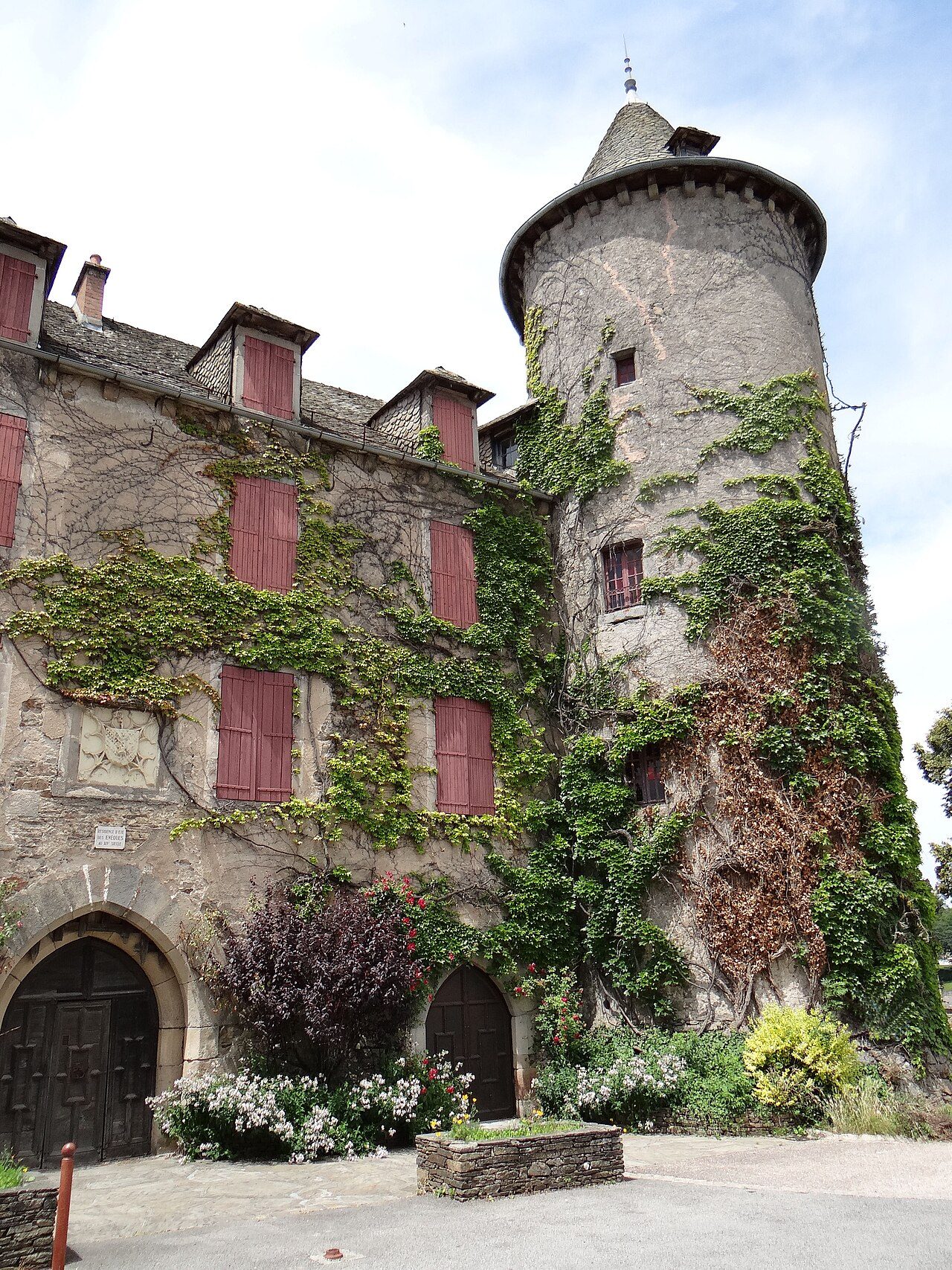 Château des évêques à Salles-Curan
