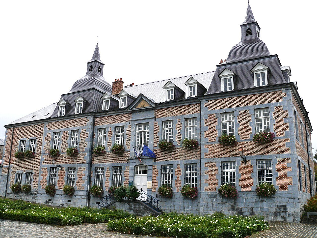 Château des Comtes de Bryas à Fumay