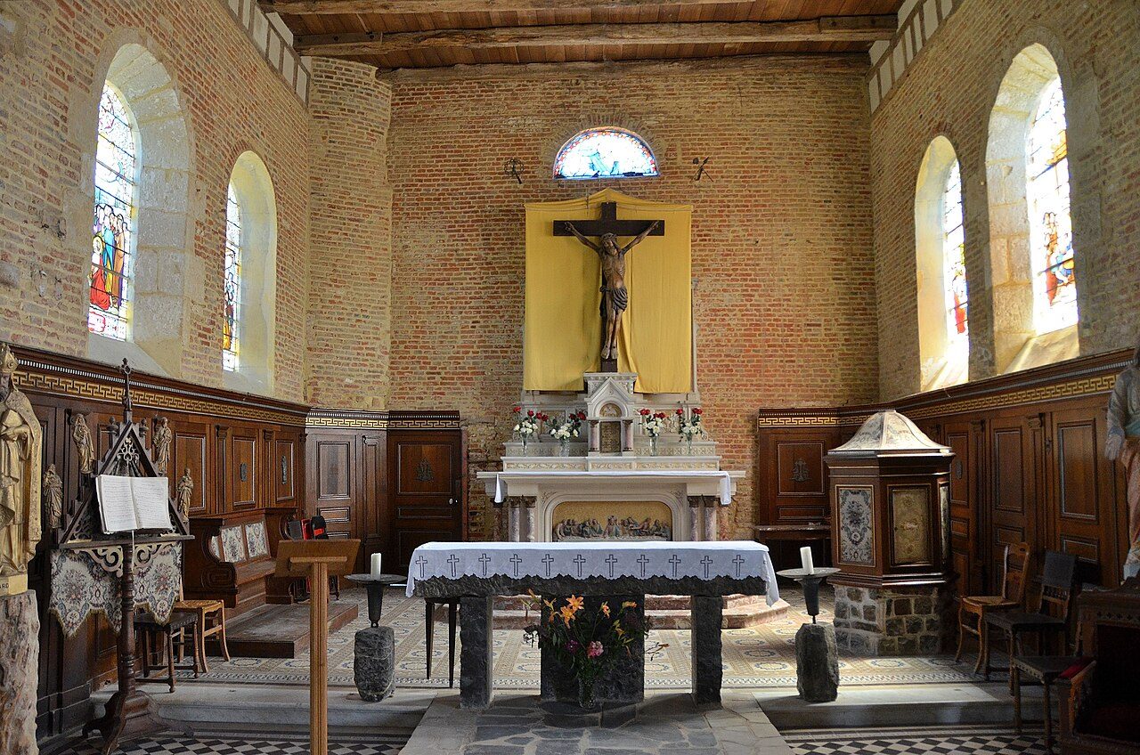 Église fortifiée Saint-Médard à Parfondeval