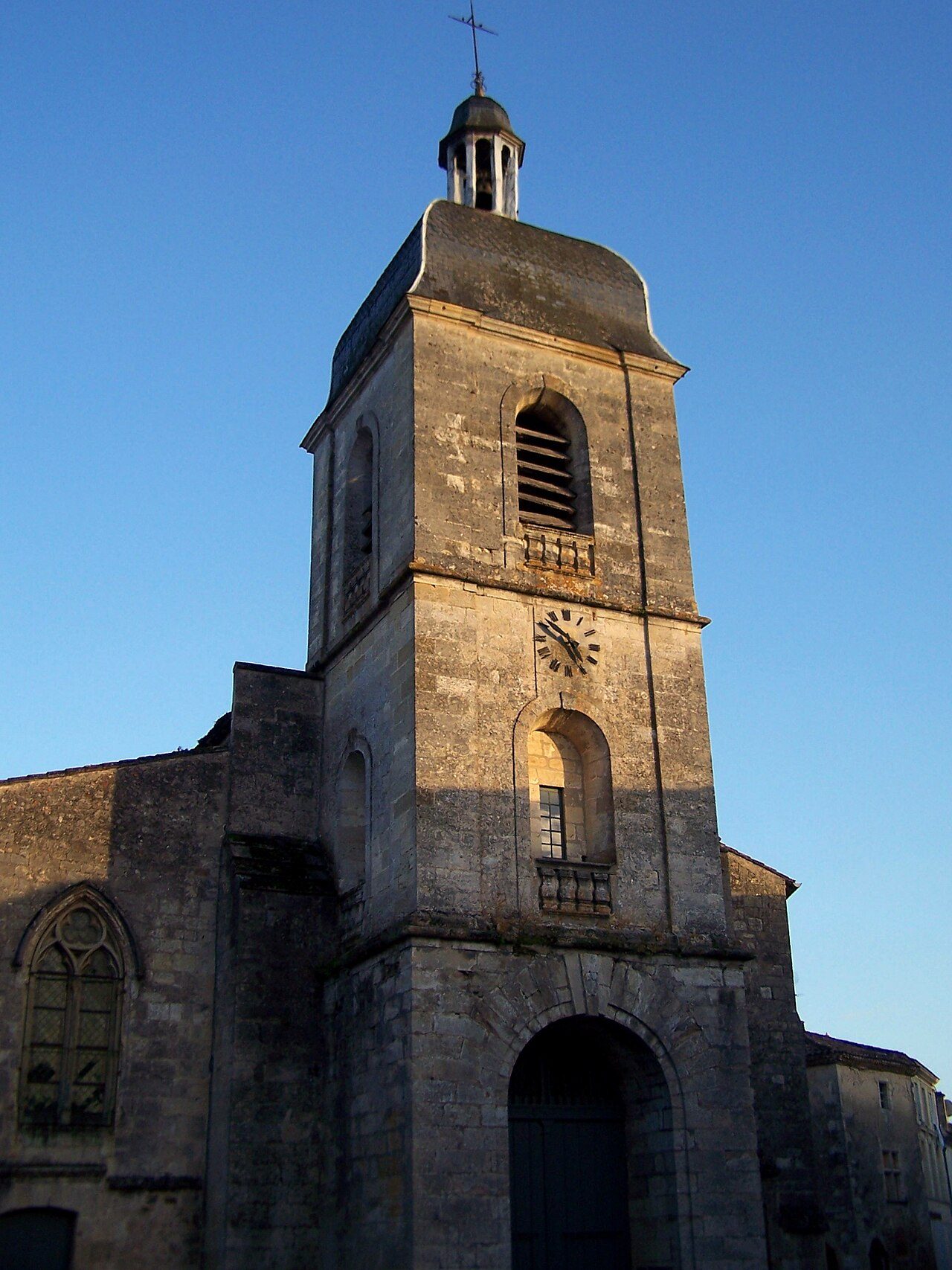 Eglise Saint Seurin à Rions
