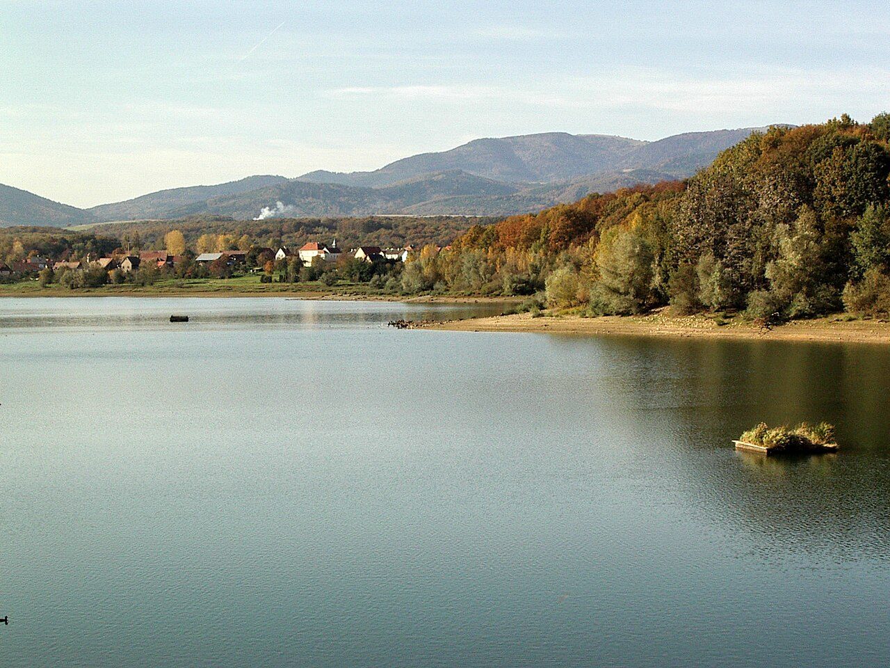 Le barrage et la réserve naturelle de Michelbach à Aspach-Michelbach