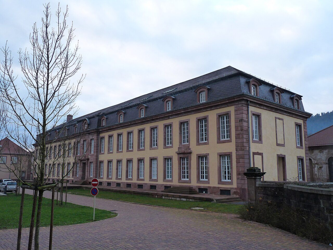 Châteaux des princes et centre historique