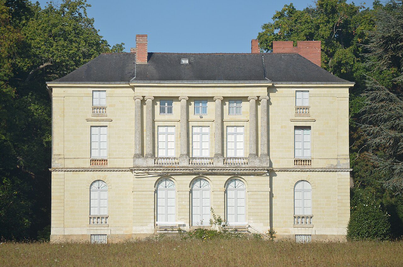 Le château et la chapelle de Grandville à Port-Saint-Père