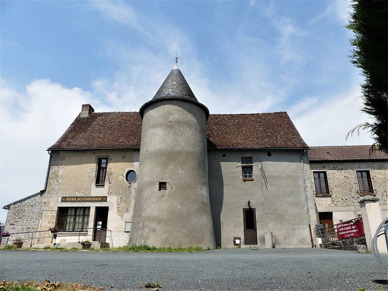 Bibliothèque Municipale à Lizières