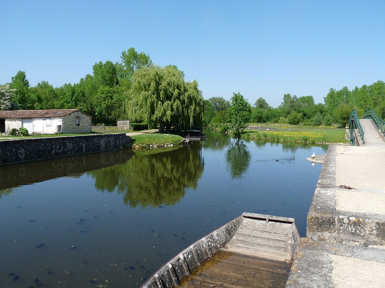 Grand Port du Vanneau-Irleau