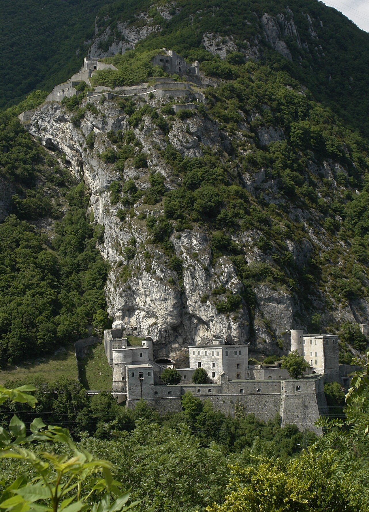 Son et lumière au Fort l'Écluse à Léaz