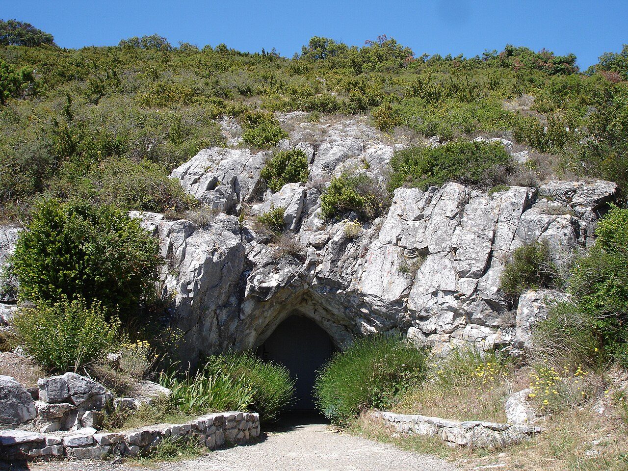 GROTTE DE LIMOUSIS