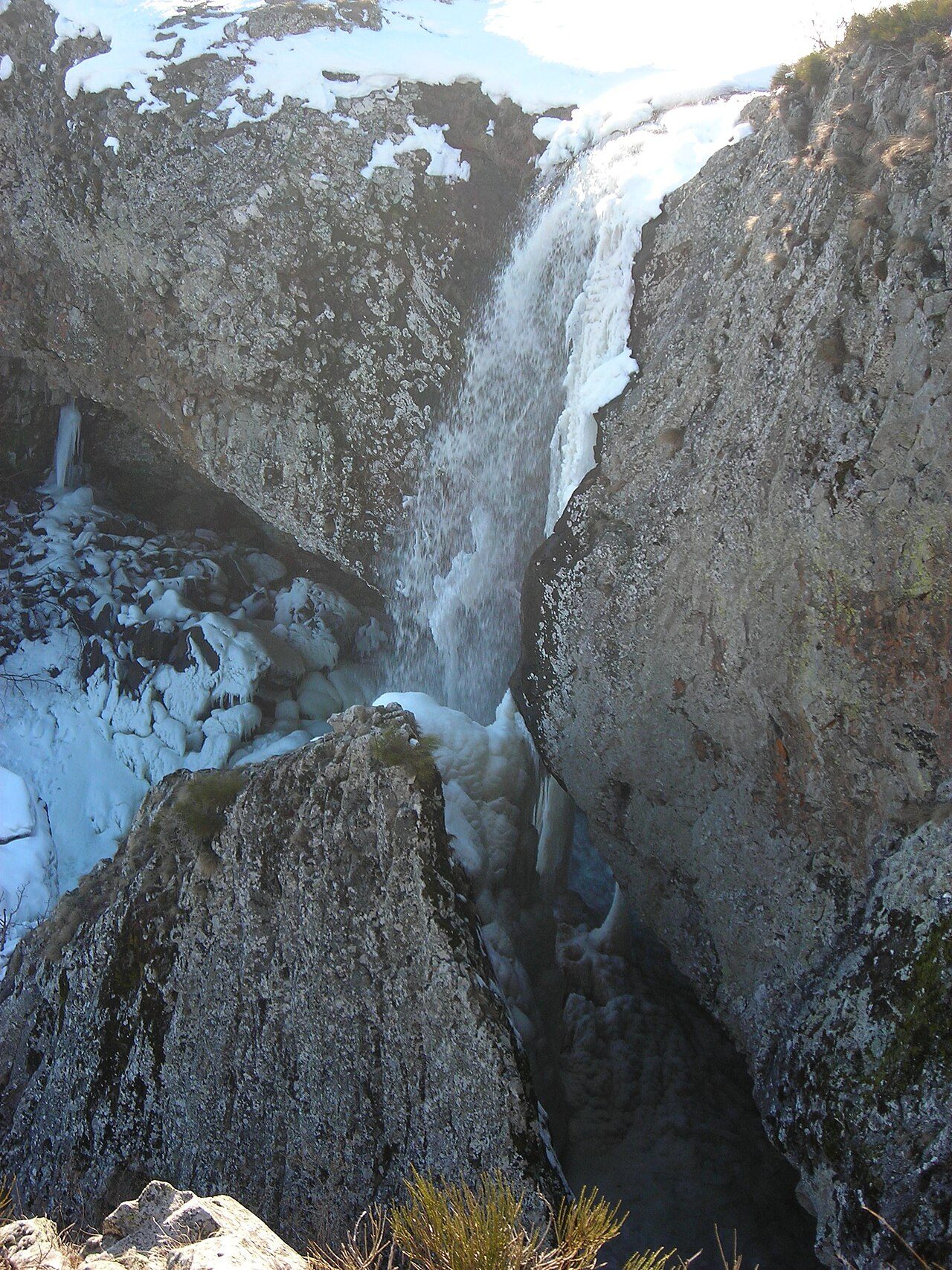 LA CASCADE DU DÉROC à Nasbinals