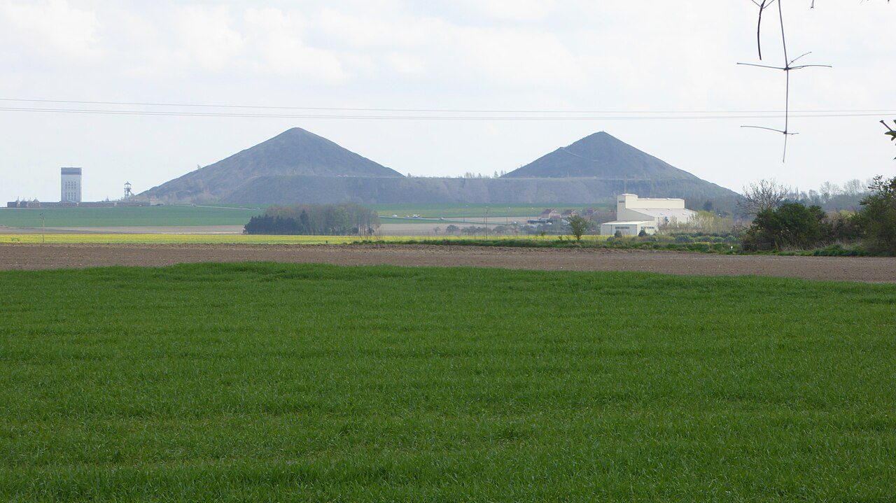Les terrils jumeaux de Loos-en-Gohelle à Loos-en-Gohelle