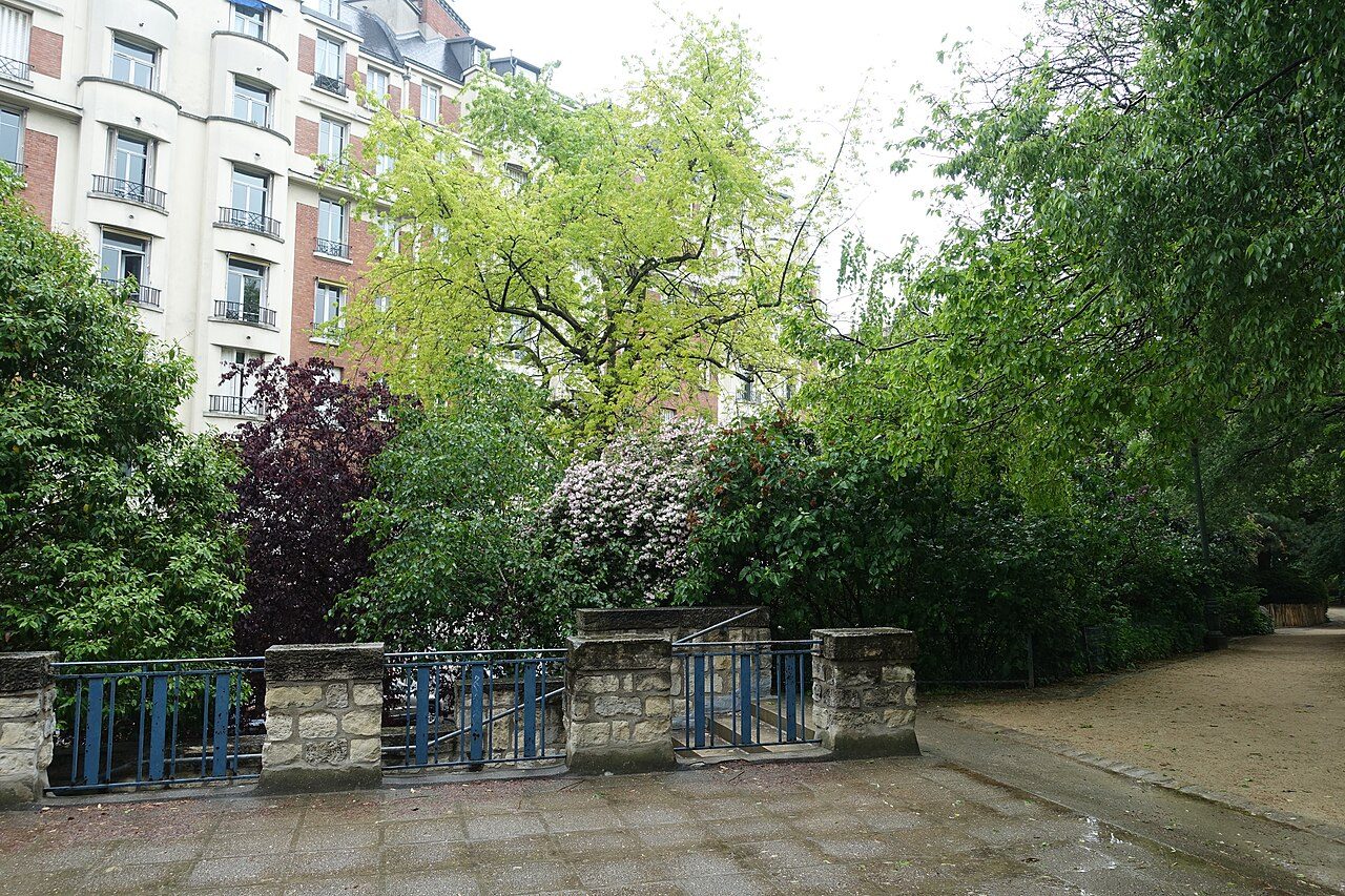 Square Saint-Lambert à Paris