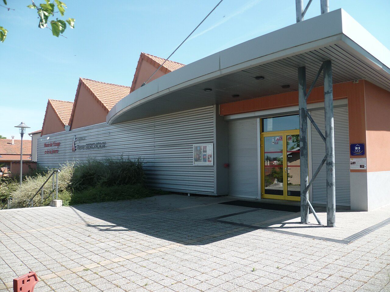 Musée du Tissage et de la Soierie à Bussières
