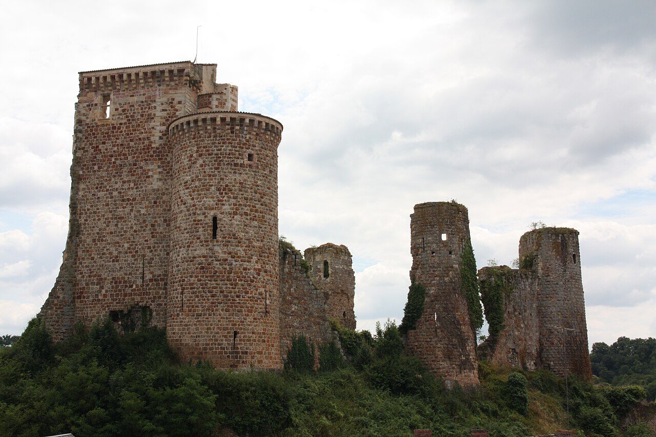 Château de Hérisson à Hérisson