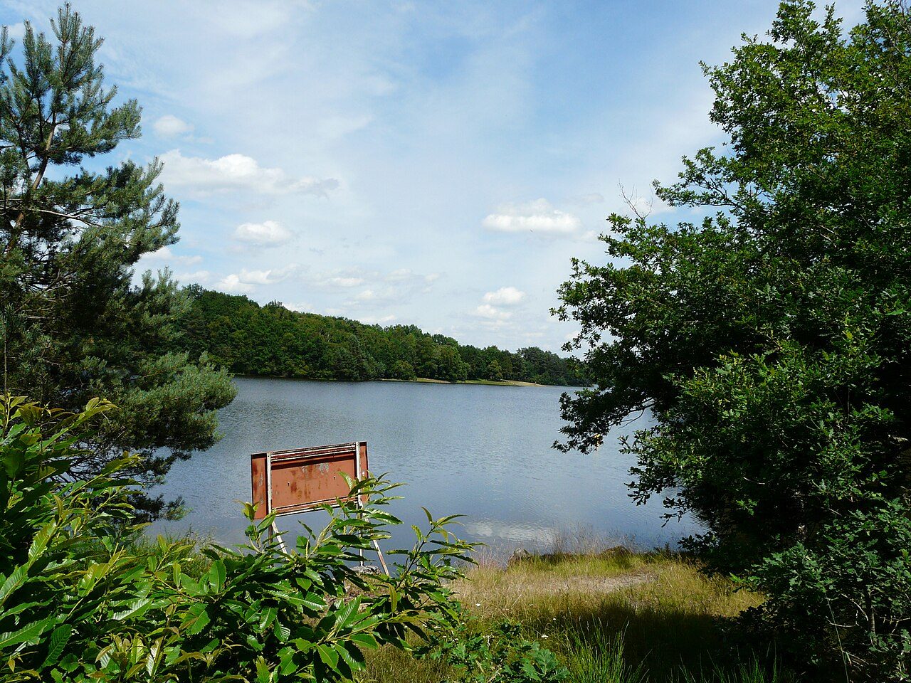 Lac de Feyt à Servières-le-Château