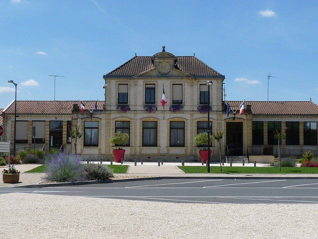 Mairie de Pineuilh à Pineuilh
