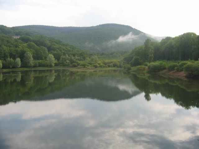 Baignade au Lac de Pannecière à Chaumard