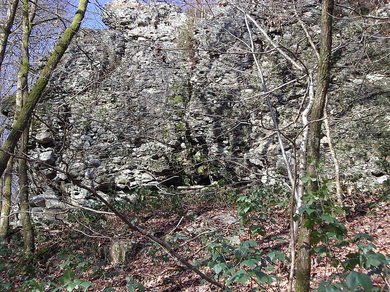 Roche aux Corpias à Tournavaux