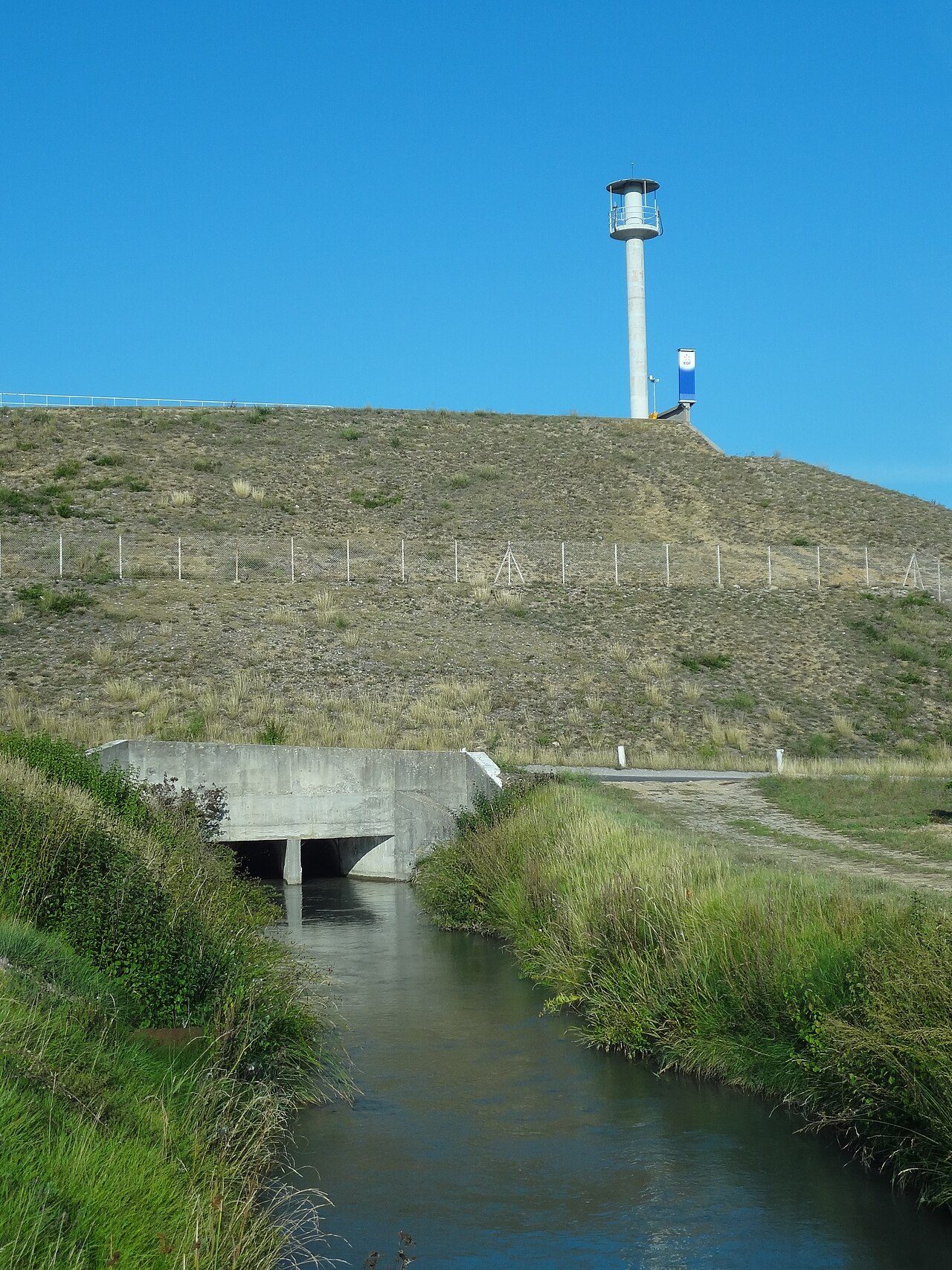 Canal de La Brillanne