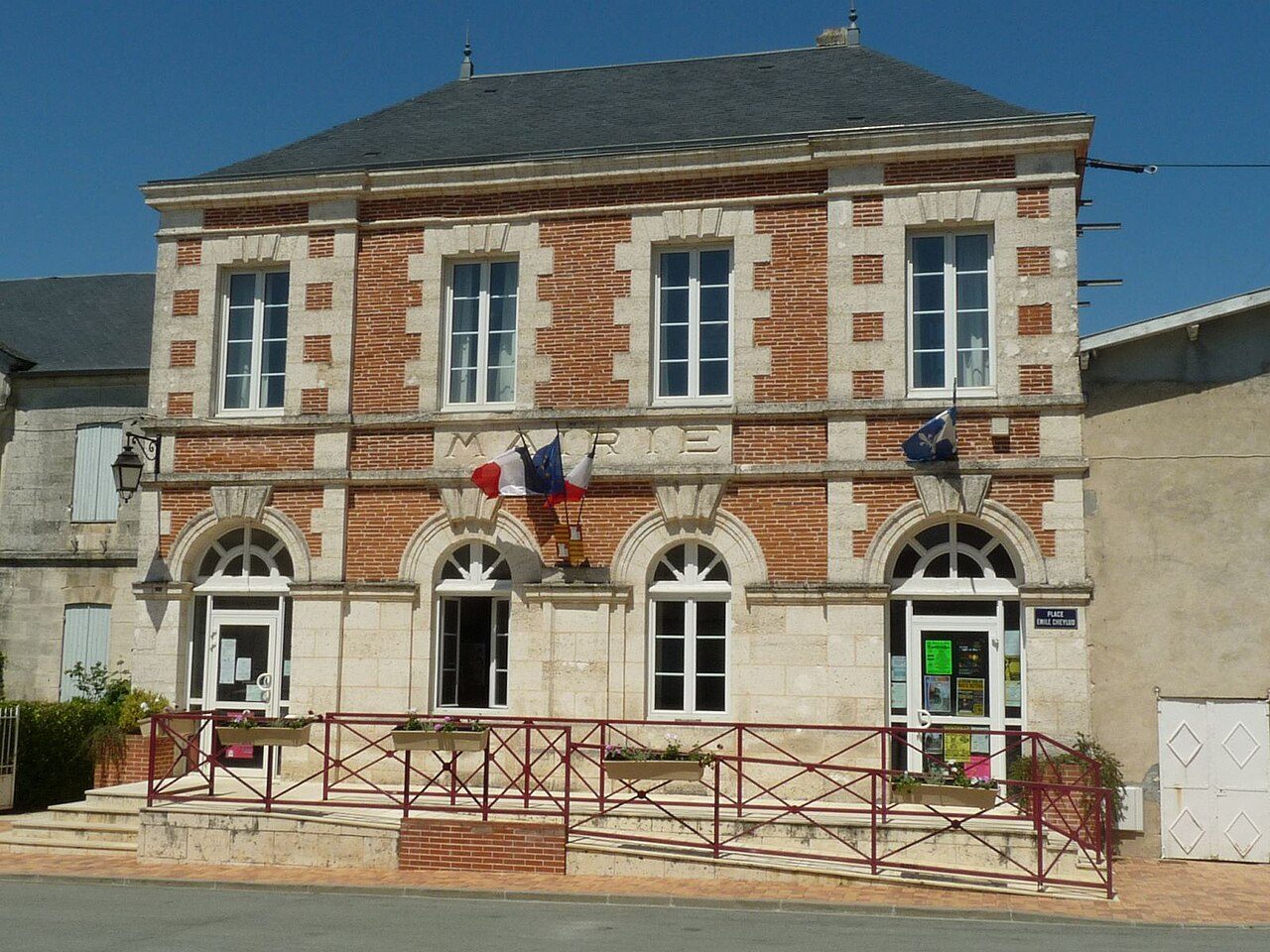 Piscine municipale de La Roche-Chalais à La Roche-Chalais