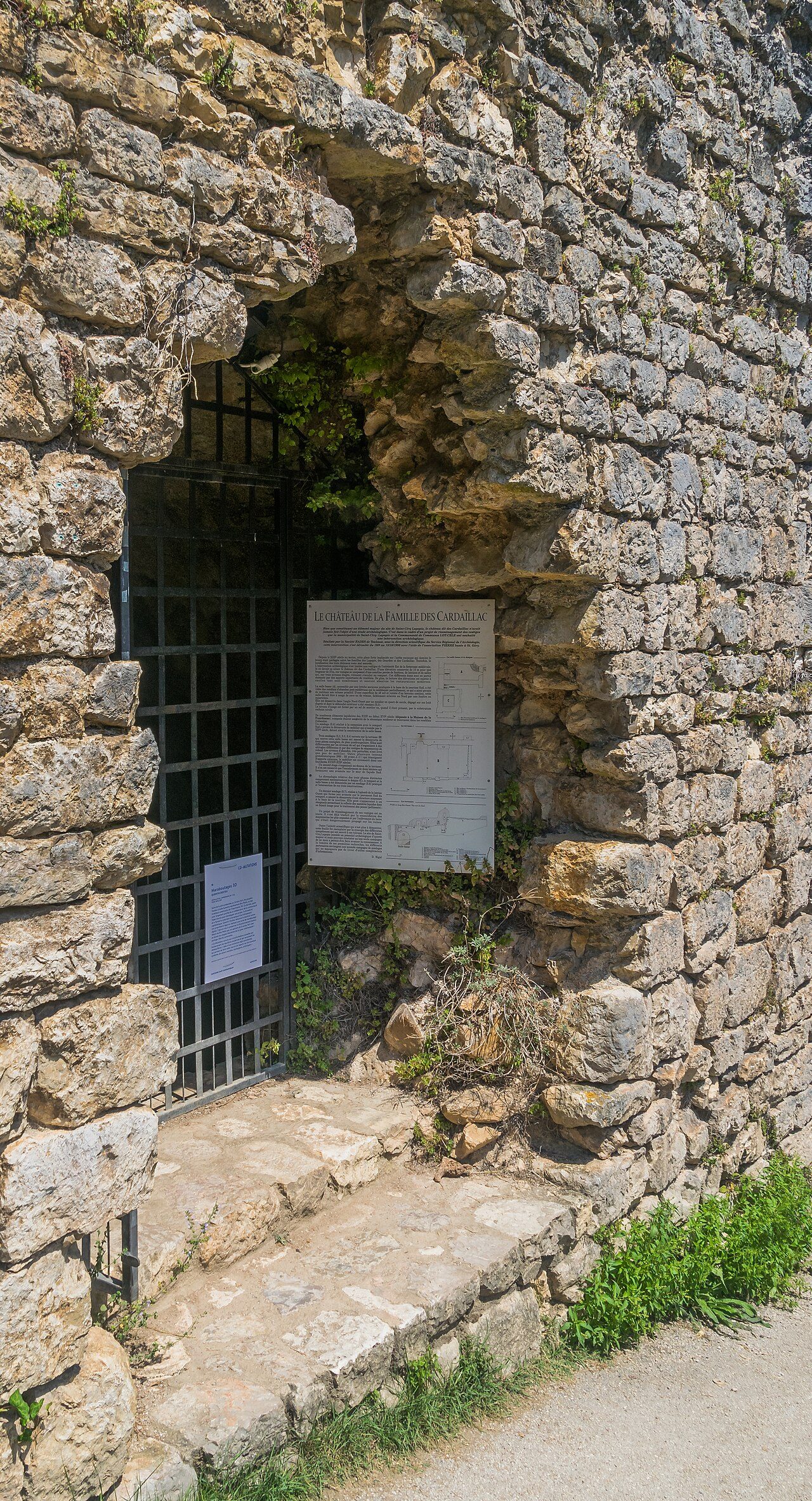 Château des Cardaillac à Saint-Cirq-Lapopie