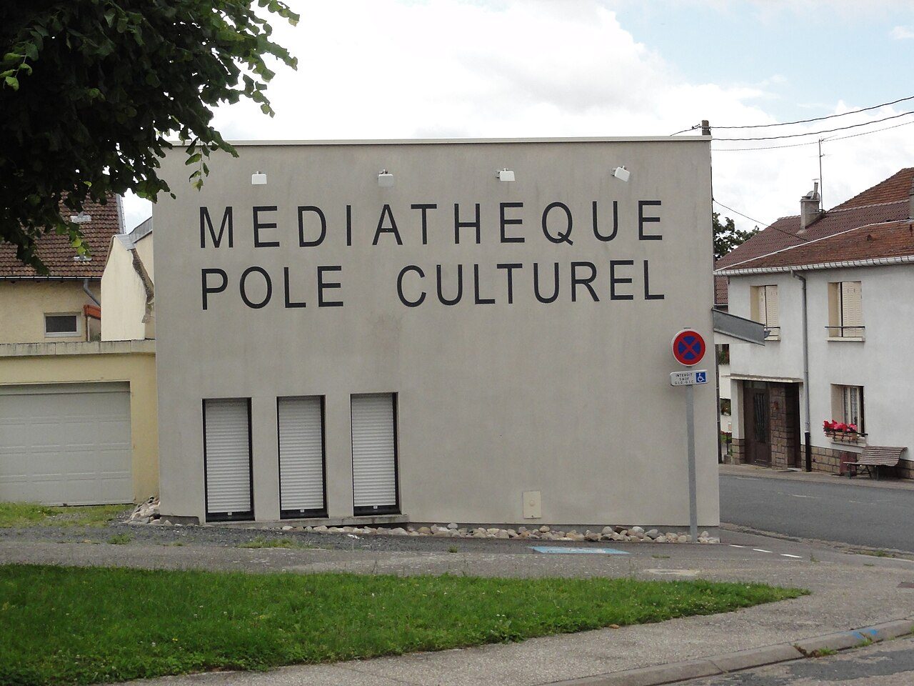 Médiathèque pôle culturel à Vitrimont