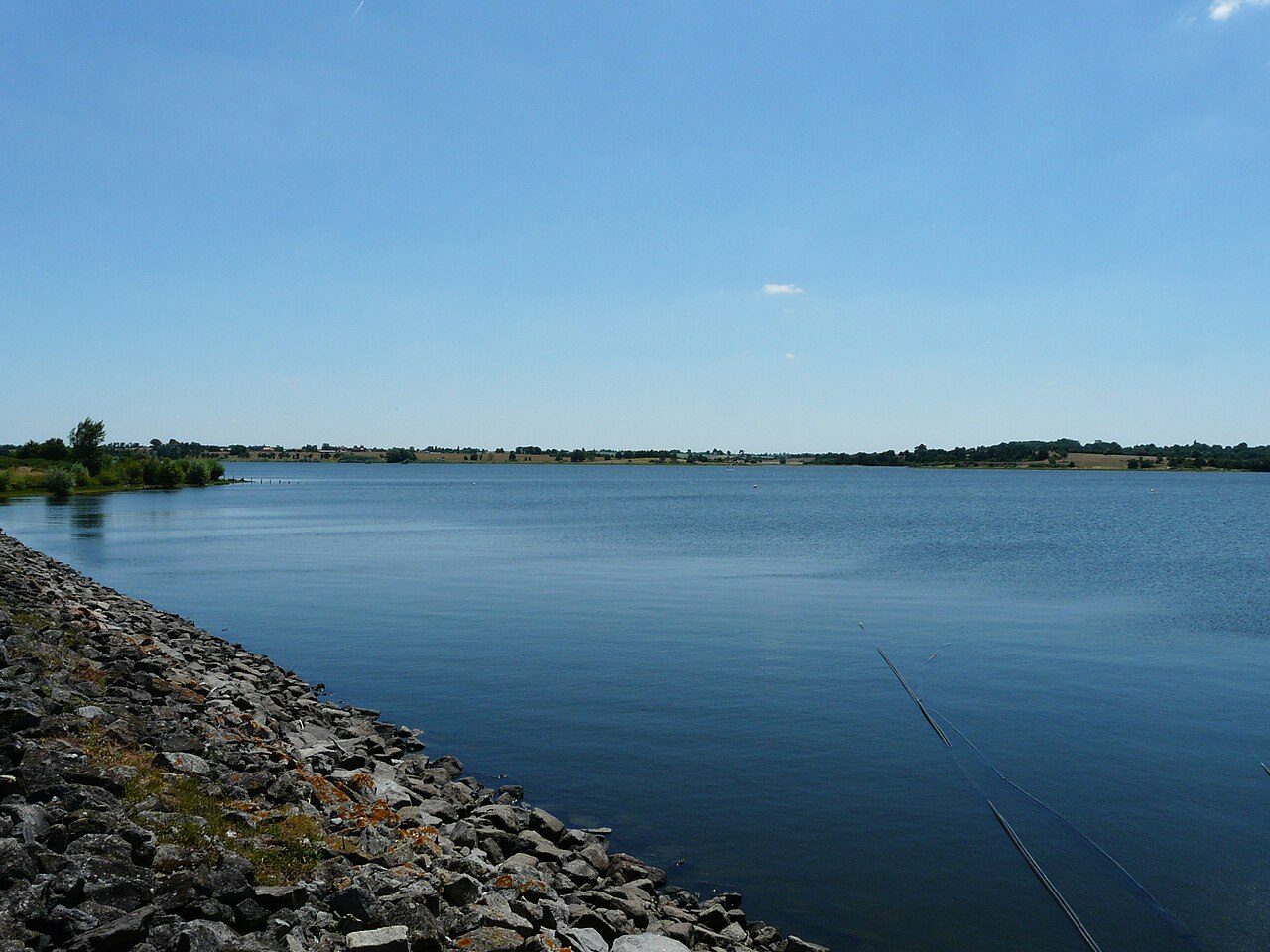 Le Lac du Cébron à Saint-Loup-Lamairé