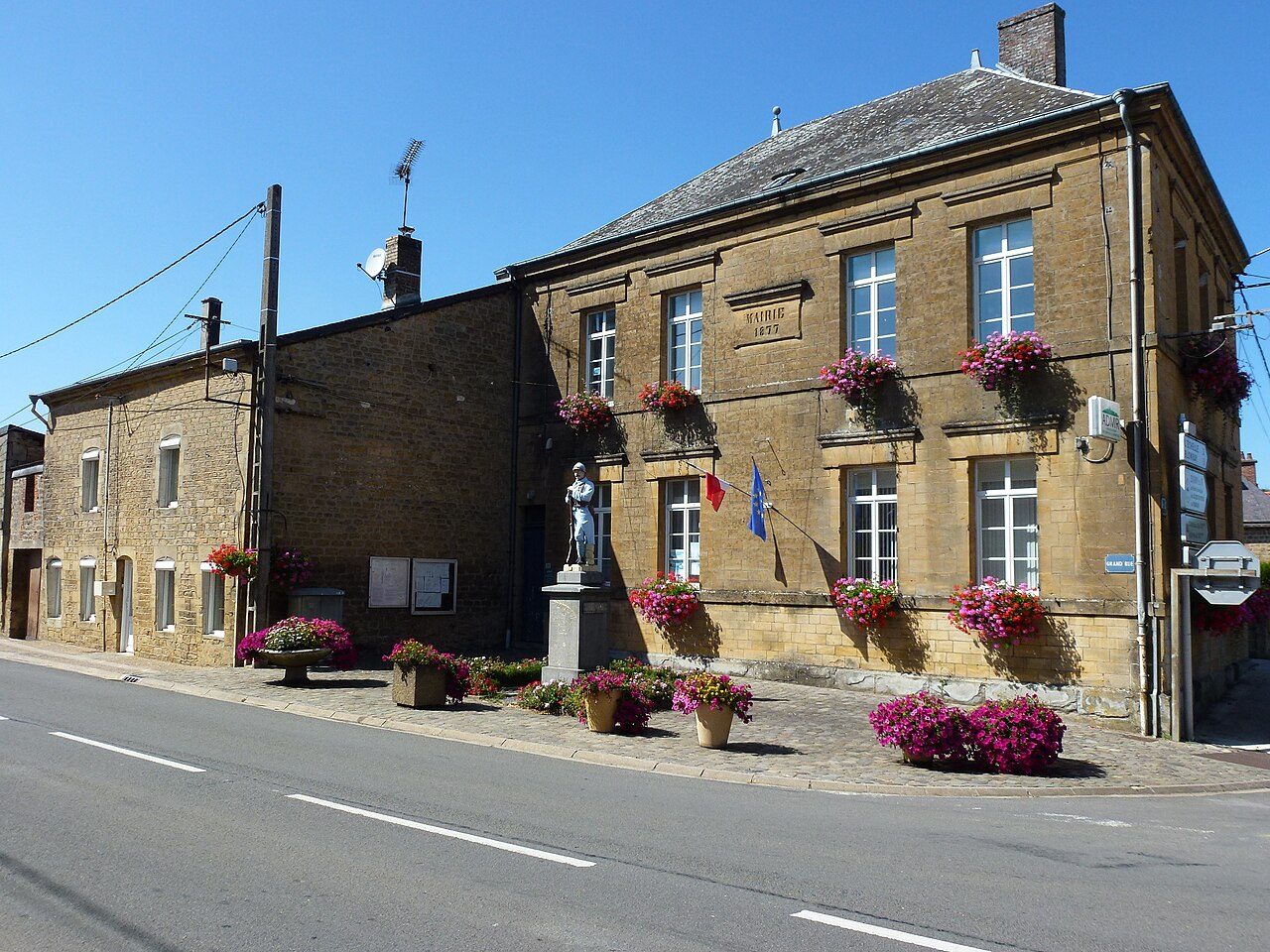 ROUVROY SUR AUDRY, Village Fleuri "2 Fleurs"