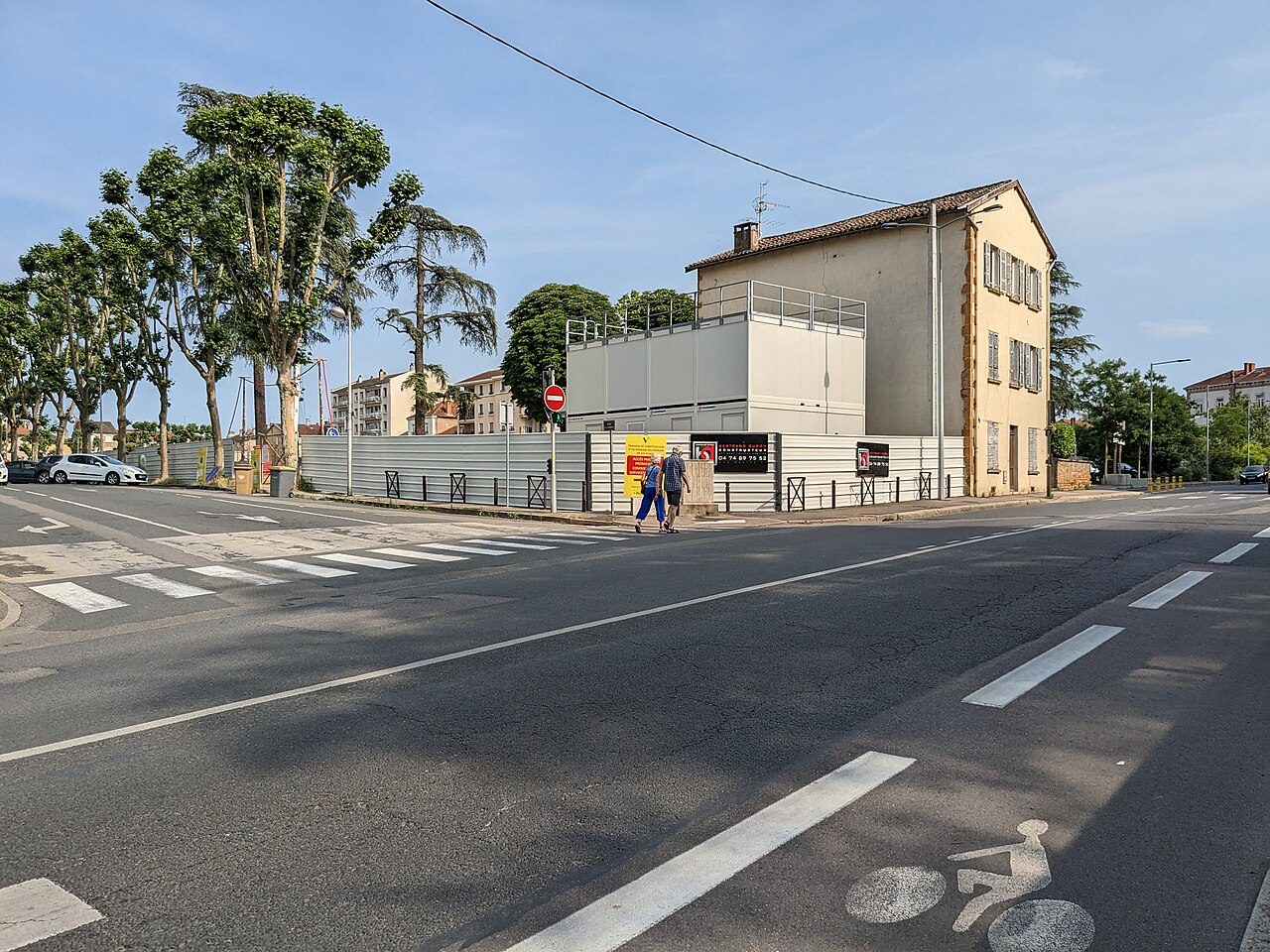 Square du souvenir français à Villefranche-sur-Saône