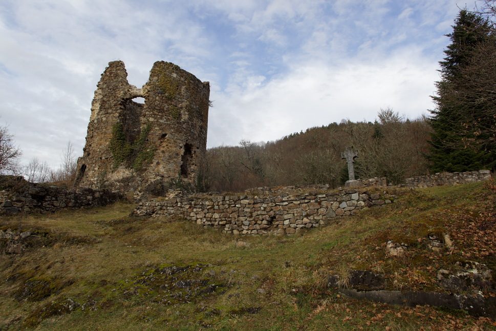 Rocher d'escalade - La Chartreuse Port-Sainte-Marie à Les Ancizes-Comps