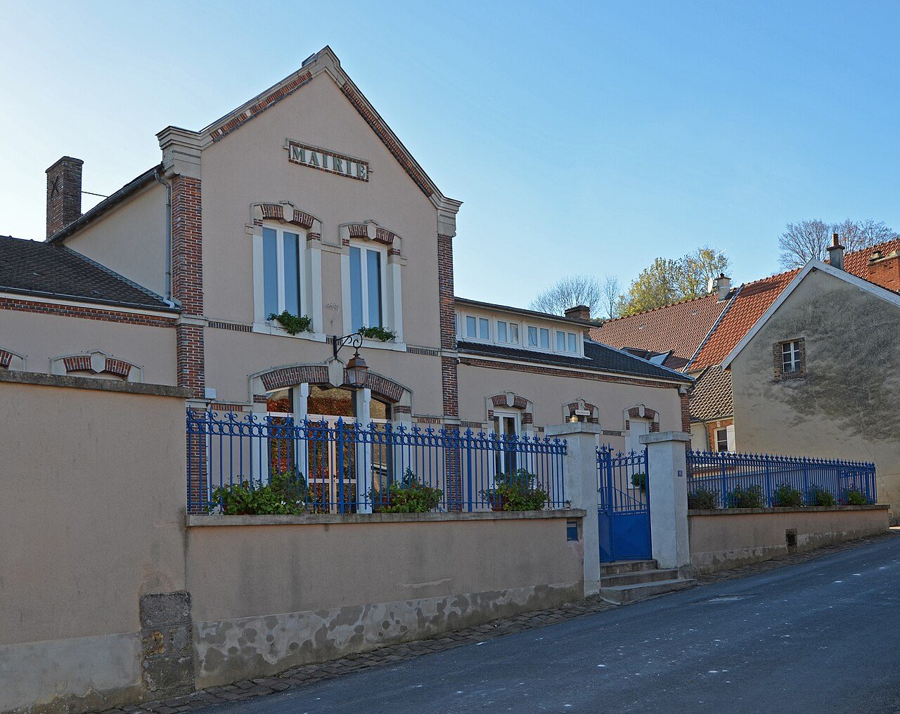 Le Chêne de Fleury la Rivière à Fleury-la-Rivière