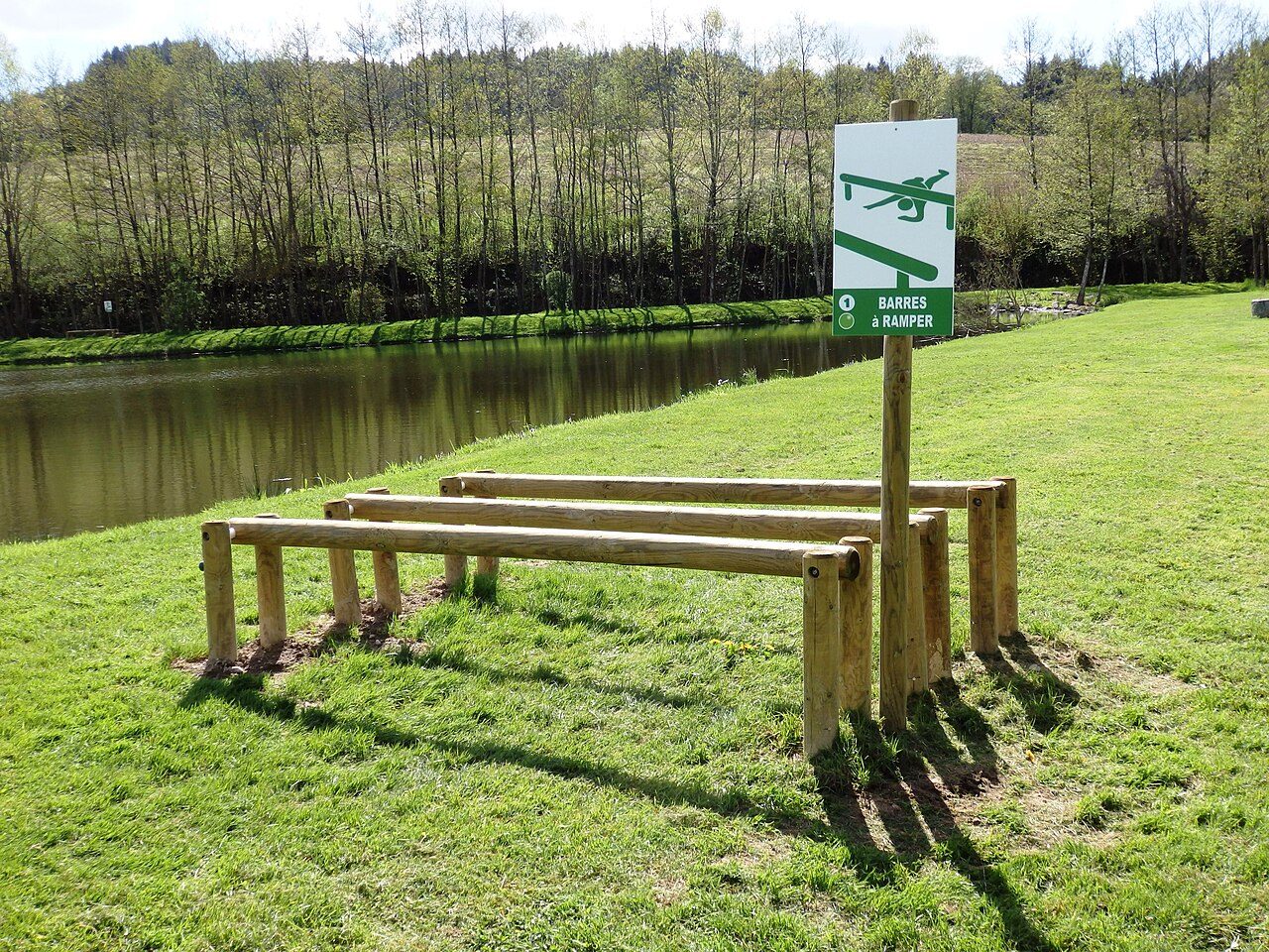 Plan d'eau d'Azole à Propières
