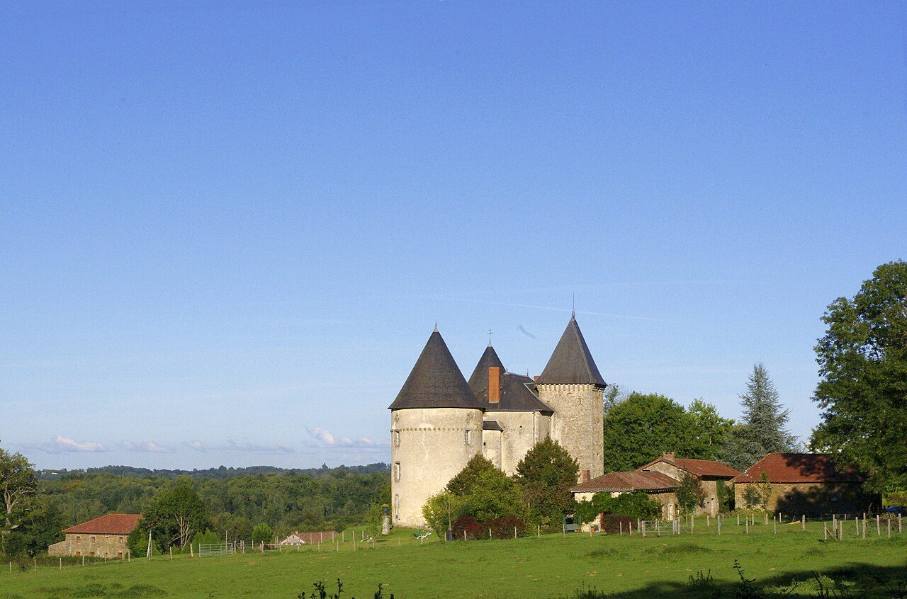 Visite de groupe au Château de Brie à Champagnac-la-Rivière