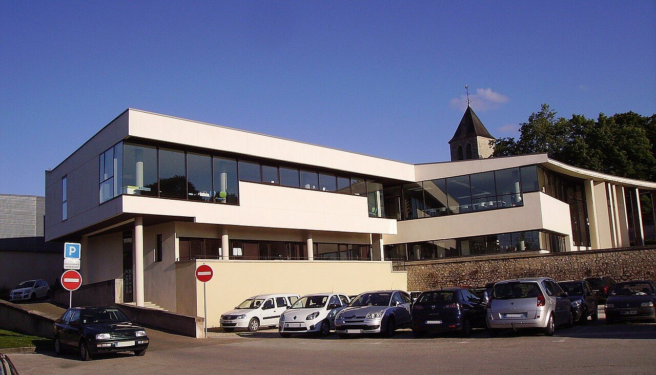 Médiathèque de Cosne à Cosne-Cours-sur-Loire