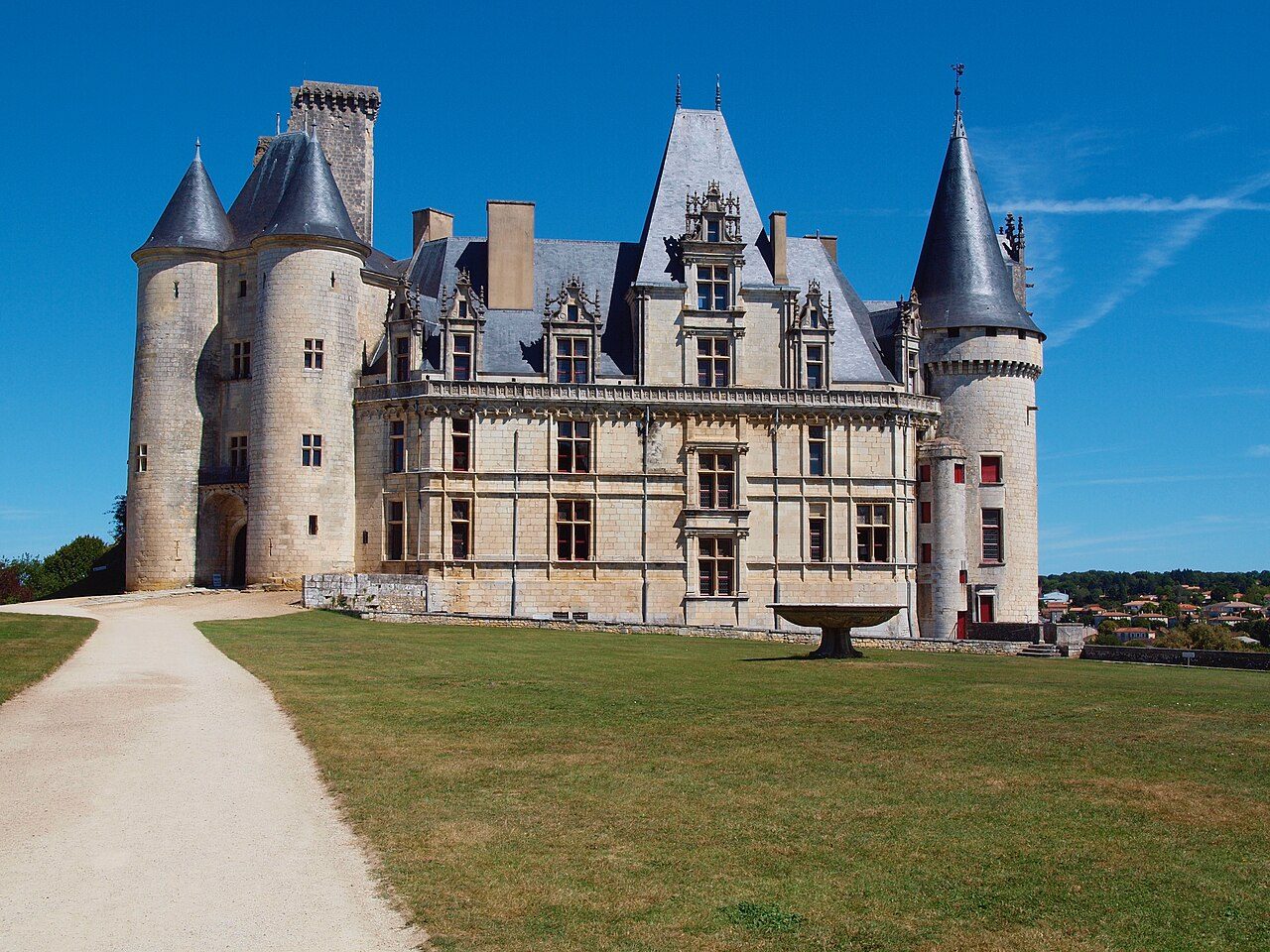 Château de La Rochefoucauld à La Rochefoucauld-en-Angoumois