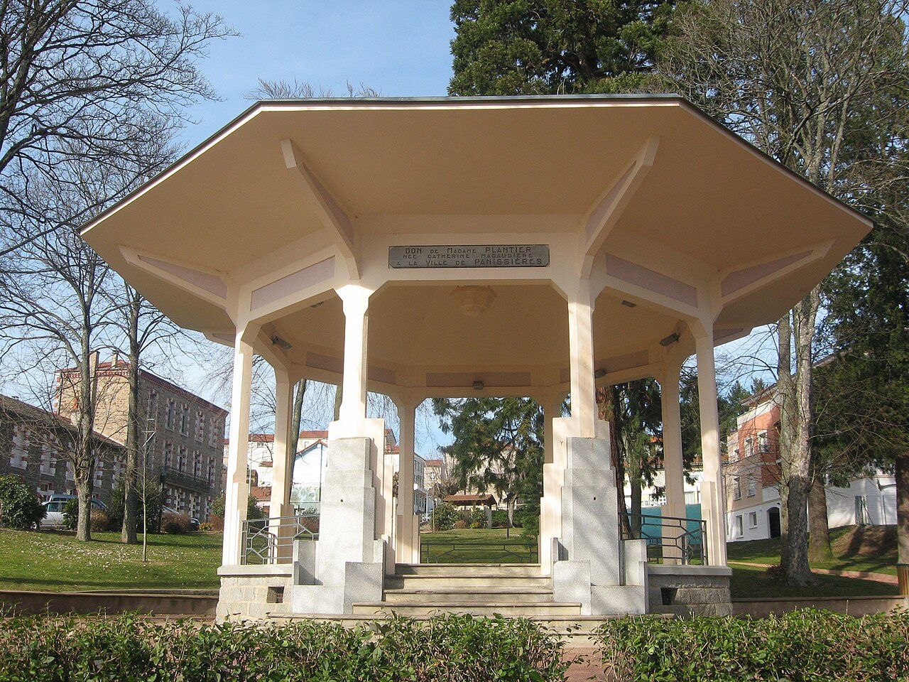 Jardin public - Panissières à Panissières