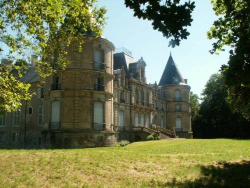Parc du château de Clémery