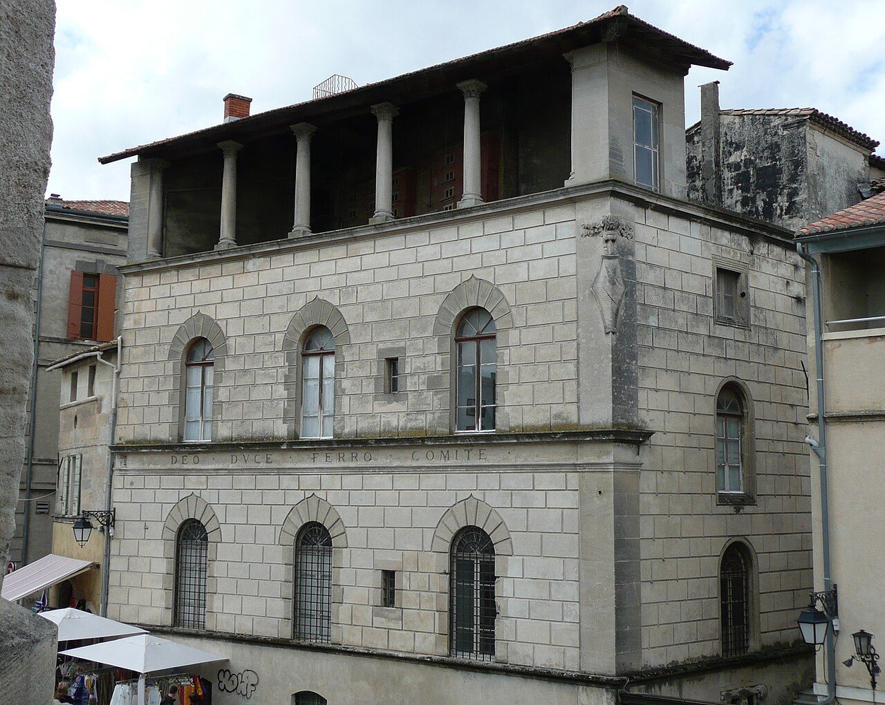 Palais de Luppé à Arles