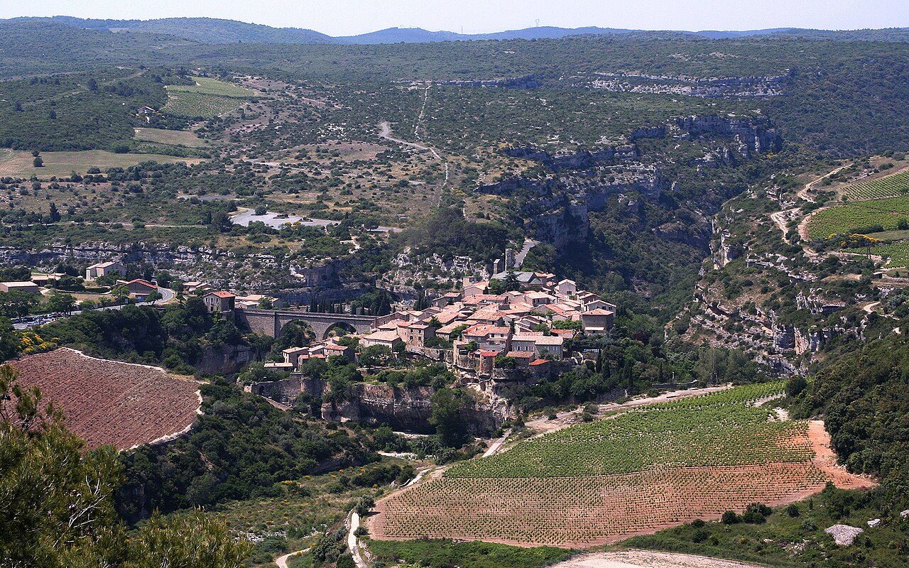 LES PONTS NATURELS DE MINERVE à Minerve