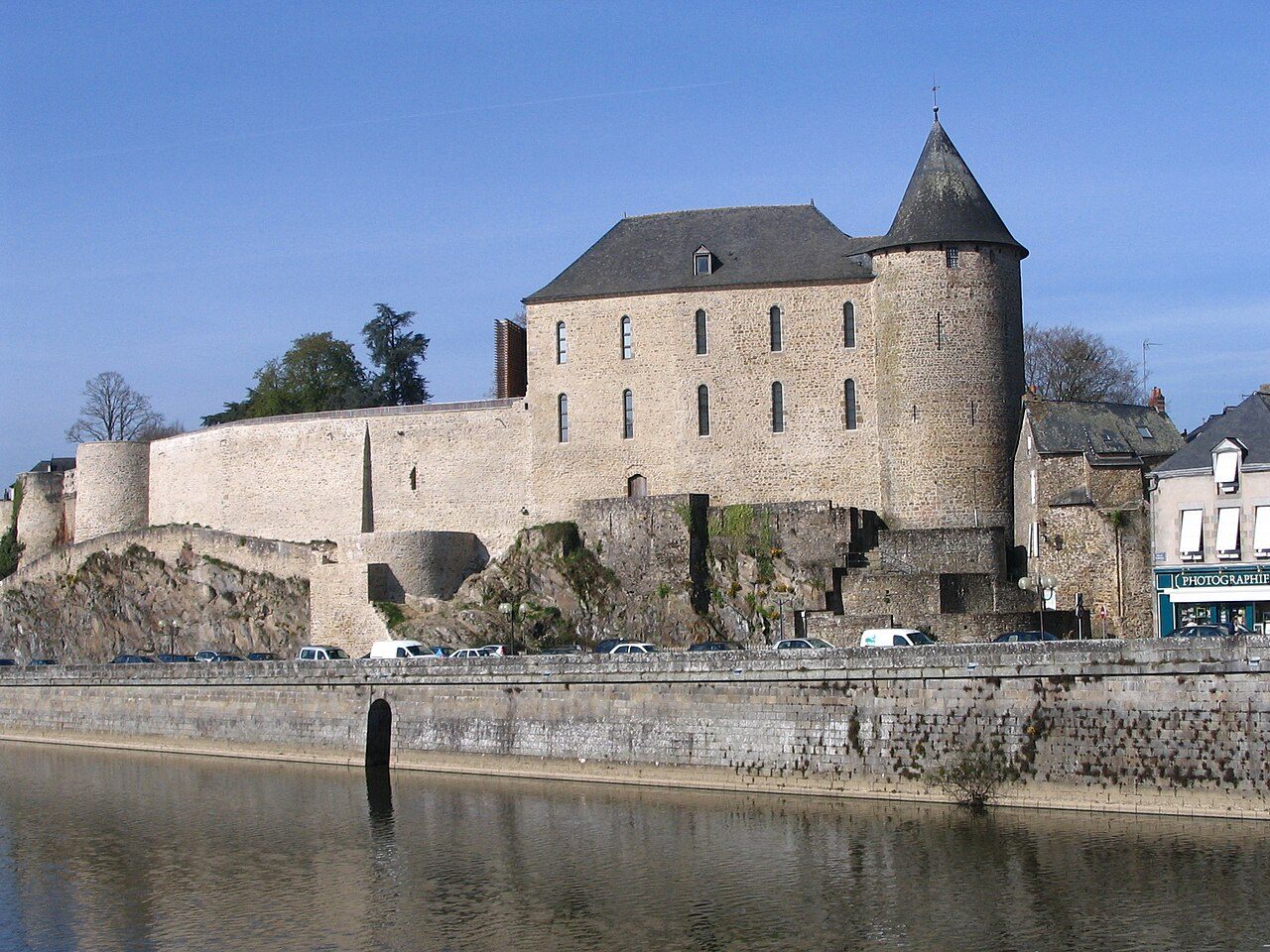 MUSEE DU CHATEAU DE MAYENNE à Mayenne