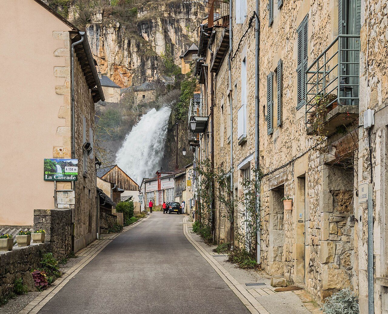 Cascade de Salles-la-Source à Salles-la-Source