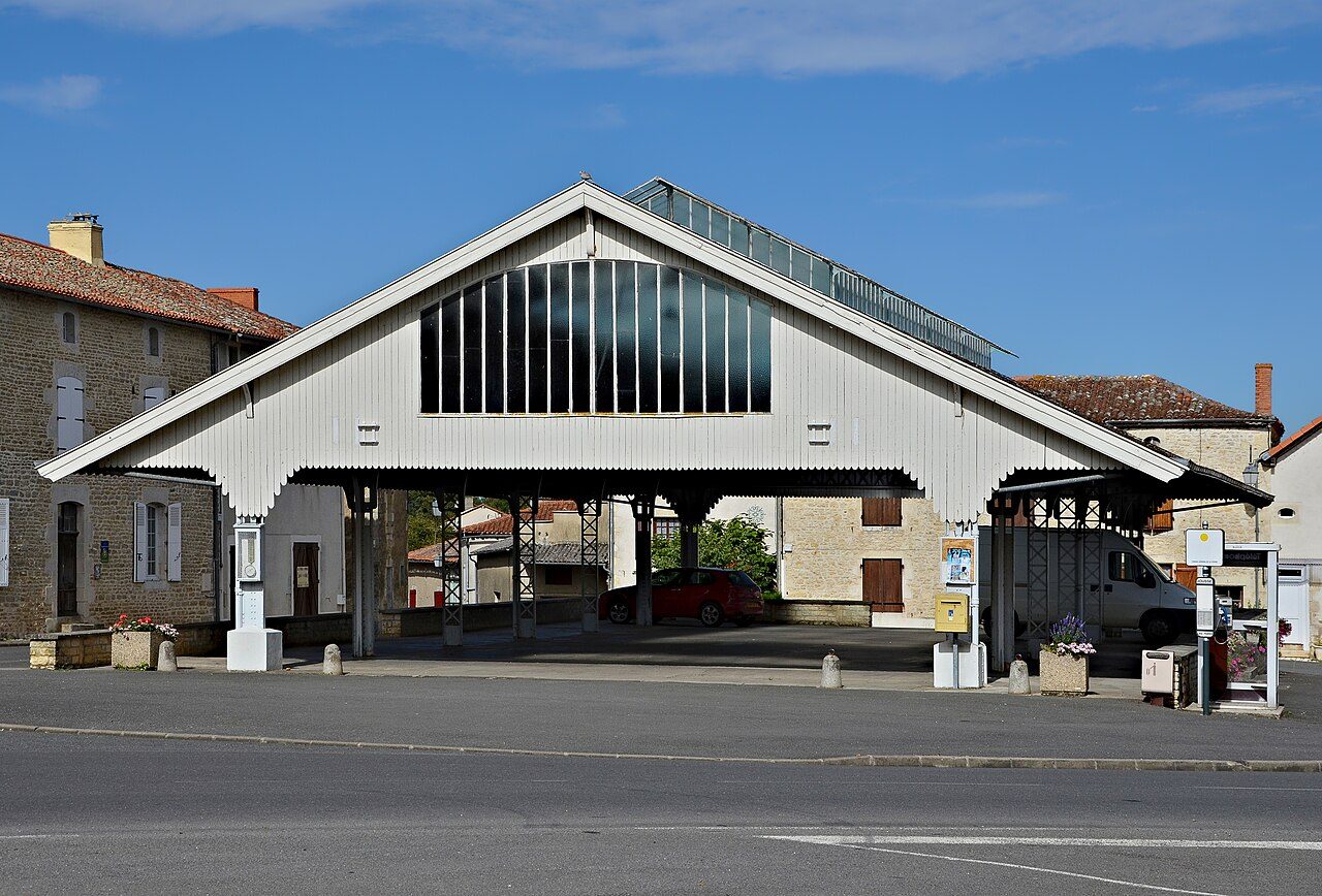 Halles de Joussé