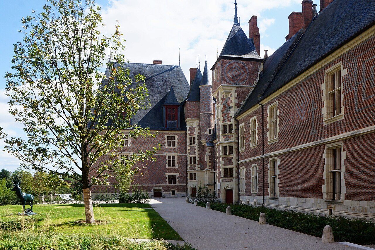 Château-musée de Gien. Chasse, Histoire et Nature en Val de Loire à Gien