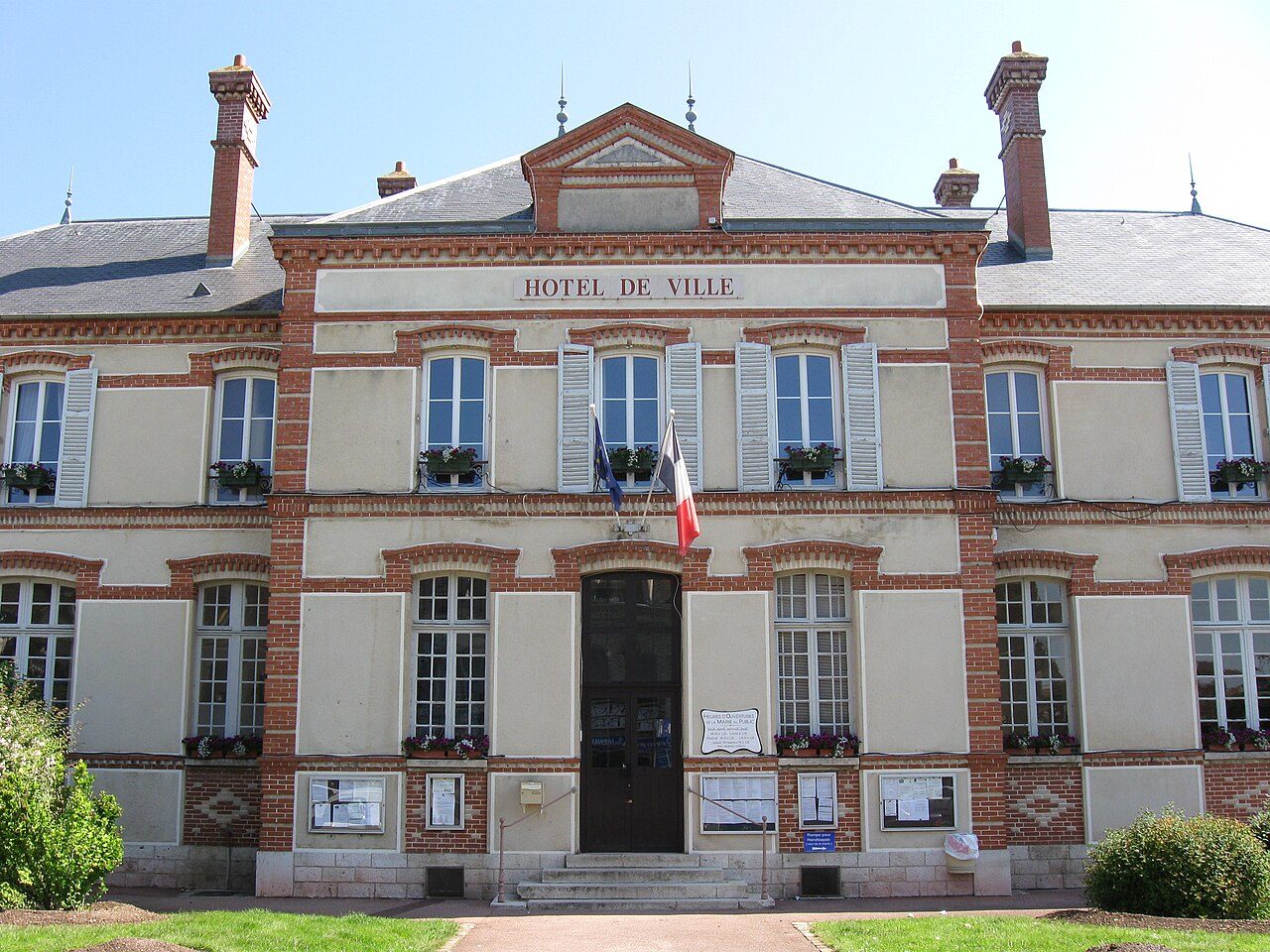Piscine municipale de Bray-sur-Seine à Bray-sur-Seine