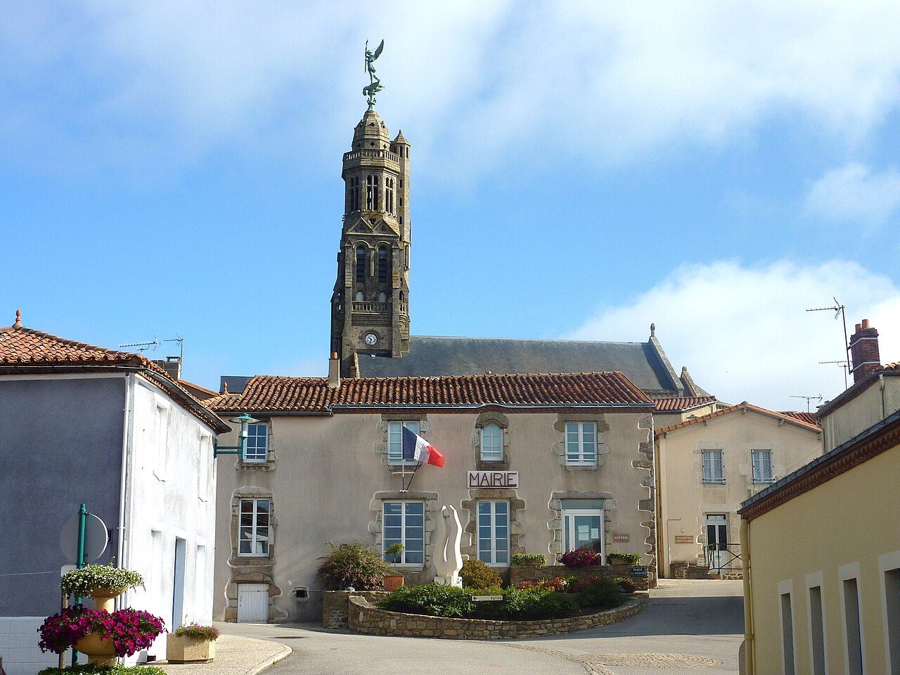 CLOCHER DE SAINT MICHEL MONT MERCURE à Sèvremont