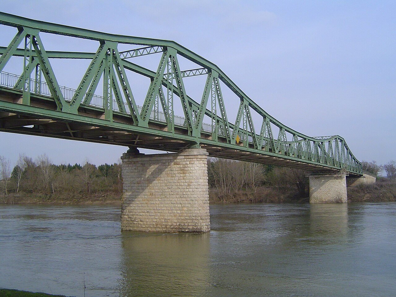 Pont du port de Pascau à Saint-Léger